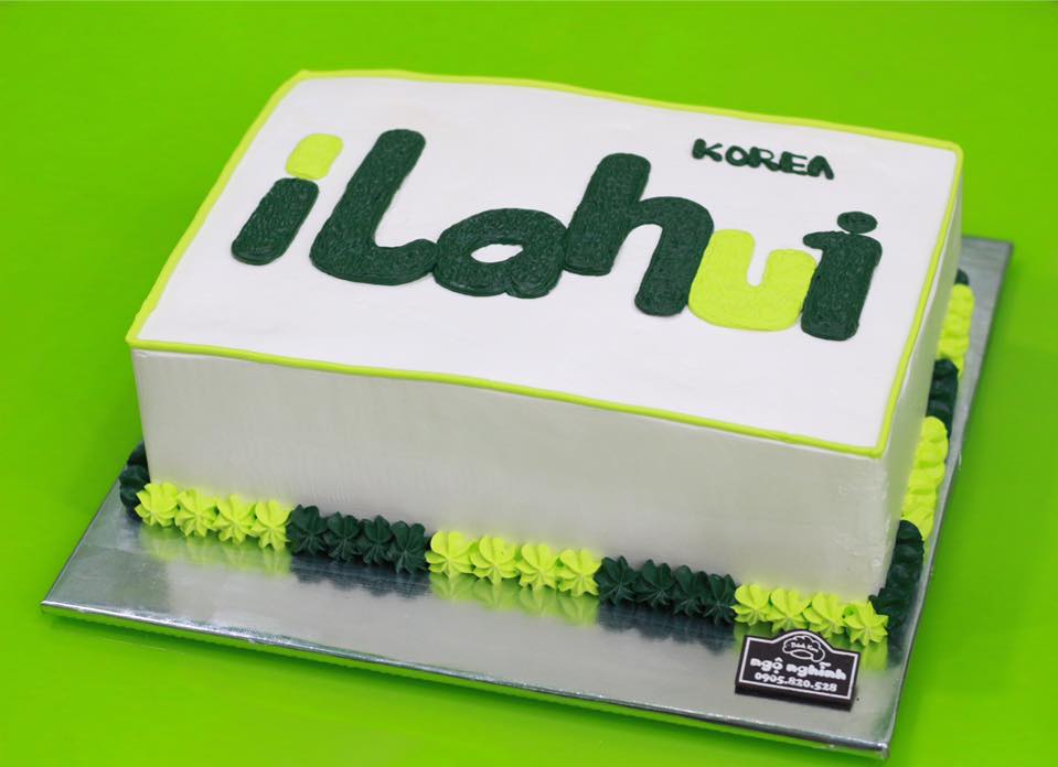 banh-kem-sinh-nhat-cong-ty-20x30cm-600k-ky-niem-thanh-lap-thuong-hieu-noi-tieng-sinh-nhat-nhan-vien-chuc-mung-khai-truong-ngo-nghinh-dep-sang-trong-9