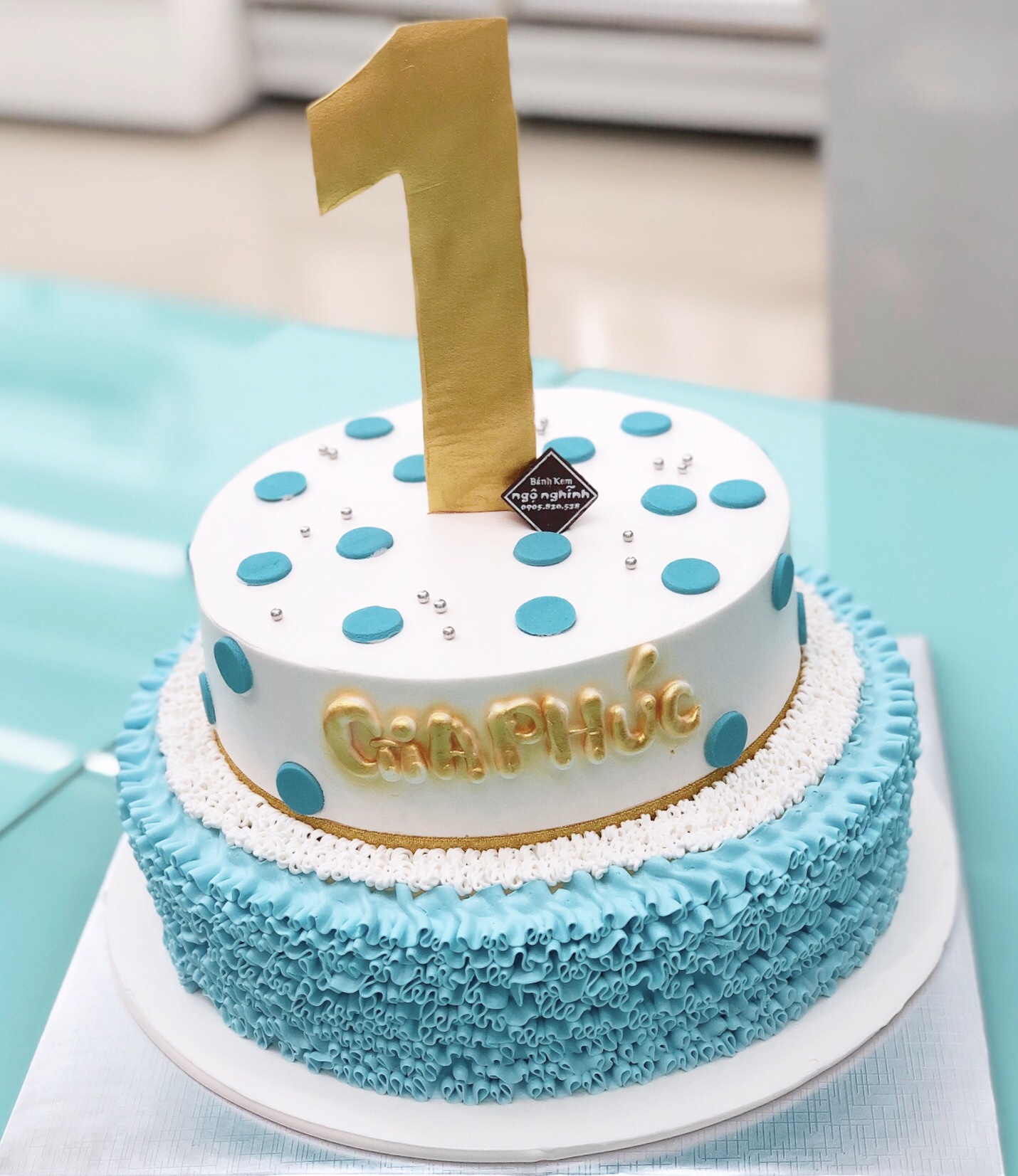 Bánh sinh nhật 2 tầng hình con Dê màu vàng cho bé 3 tuổi - Bánh Thiên Thần  : Chuyên nhận đặt bánh sinh nhật theo mẫu