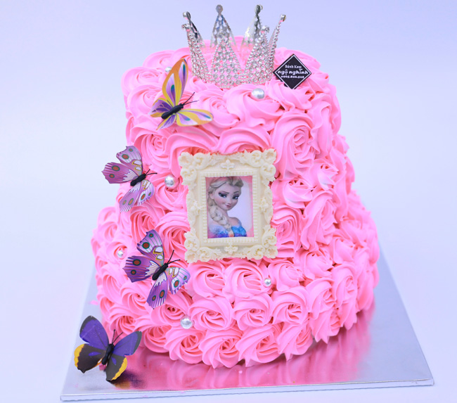 167-banh-kem-sinh-nhat-2-tang-in-hinh-elsa-trang-tri-dep-mat