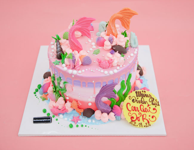 04-banh-kem-sinh-nhat-tao-hinh-3d-dan-ca-vay-duoi